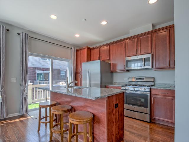Townhouse for sale in Morton Grove, Illinois