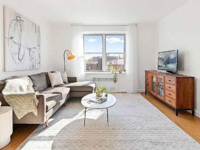 Property for rent in Arverne, New York