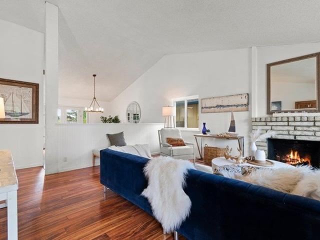 House for sale in Princeton-by-the-Sea, El Granada