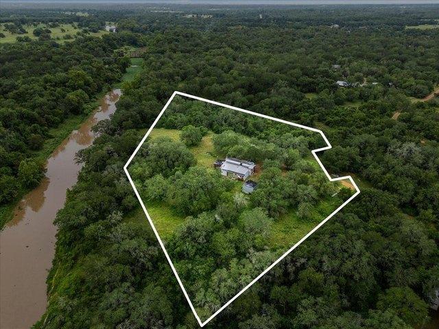 House for sale in Smithville, Texas