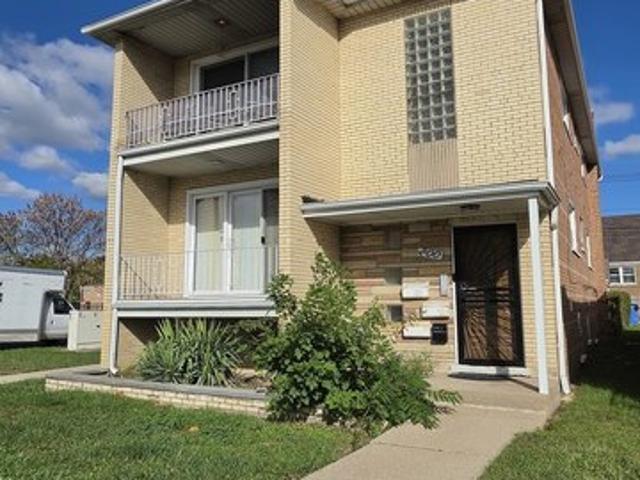 House for sale in Chicago, Cook County