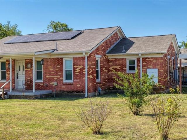 House for sale in Ellis, Texas