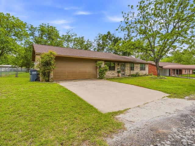 House for sale in De Leon, Texas