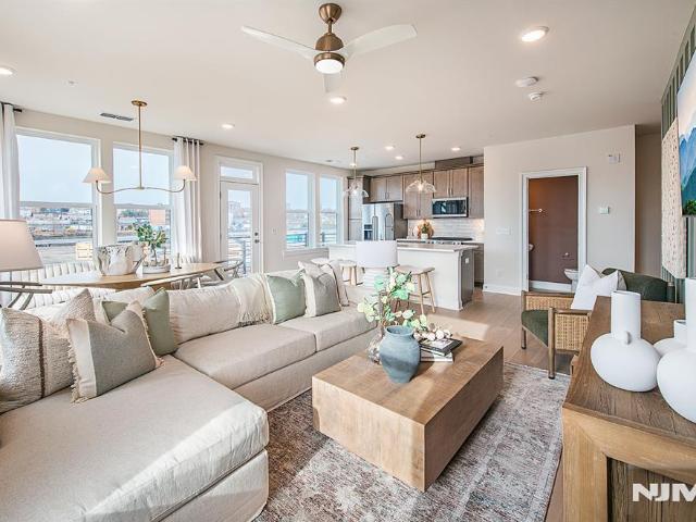 Townhouse for sale in Kearny, Hudson County