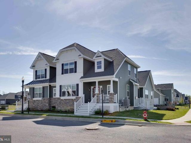 Townhouse for sale in Delaware