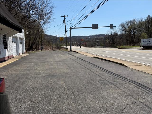 Commercial for sale in New Kensington, Pennsylvania