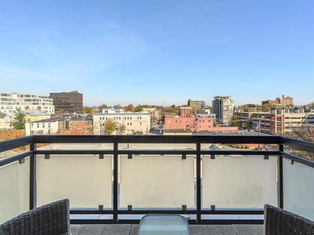 Condo for sale in Charlottesville, Virginia