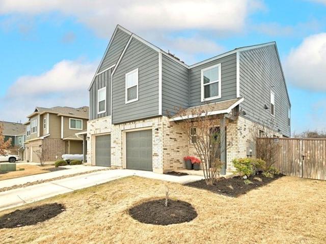Townhouse for sale in Bastrop, Texas