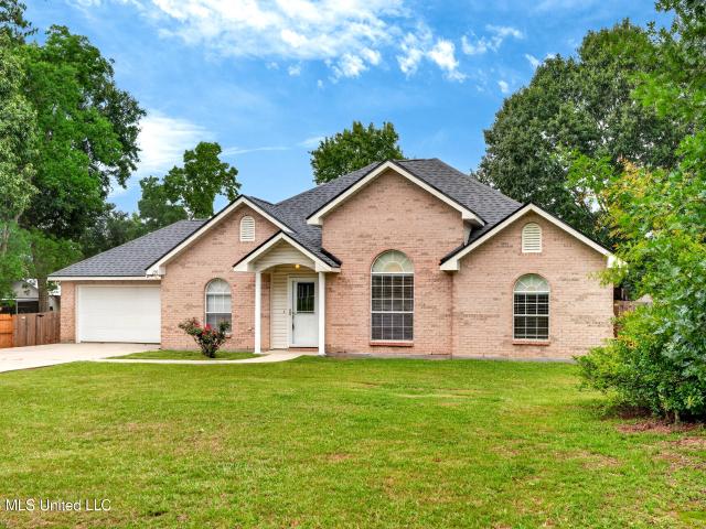 House for sale in Carriere, Mississippi
