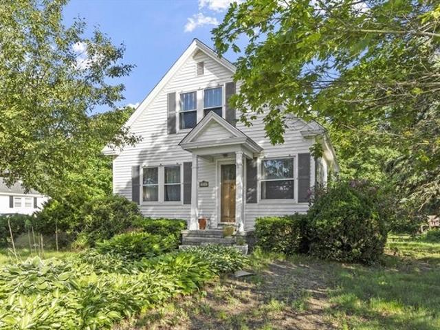 House for sale in Chelmsford, Massachusetts