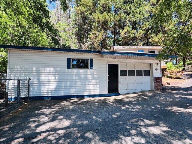 House for sale in Easley, South Carolina