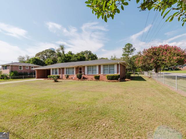 House for sale in Centerville, Georgia