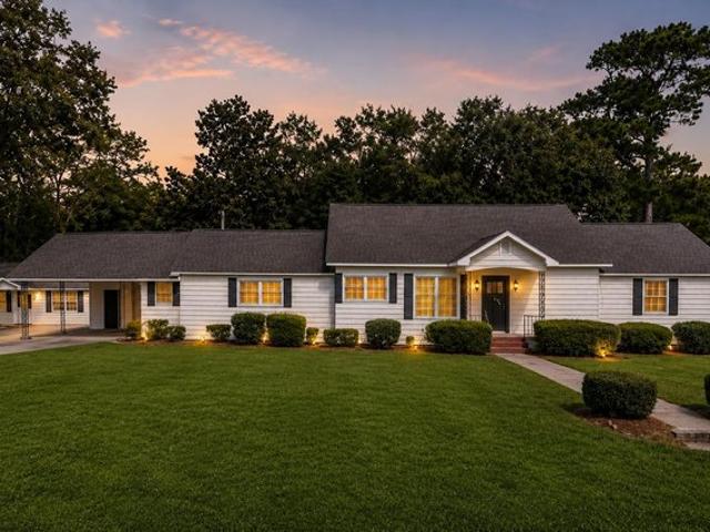 House for sale in Moncks Corner, South Carolina