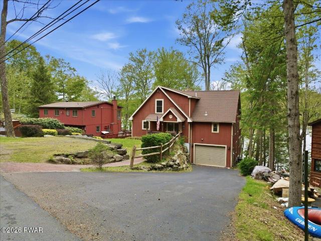 House for sale in Canadensis, Pennsylvania
