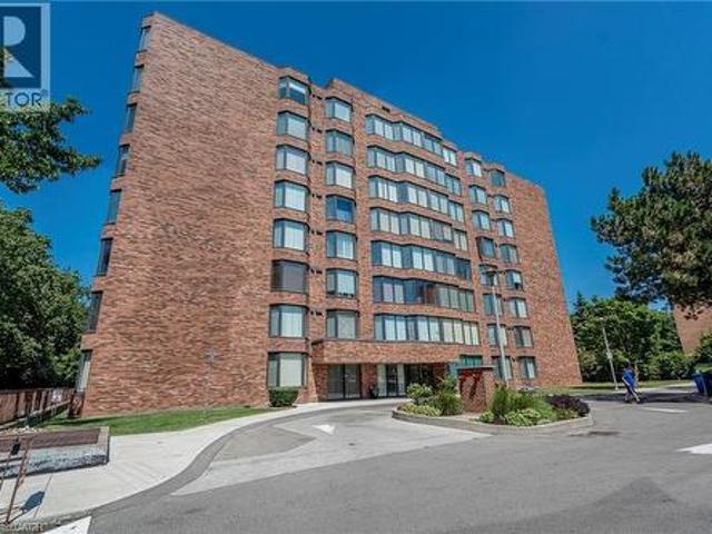 Condo for sale in Ancaster, Ontario