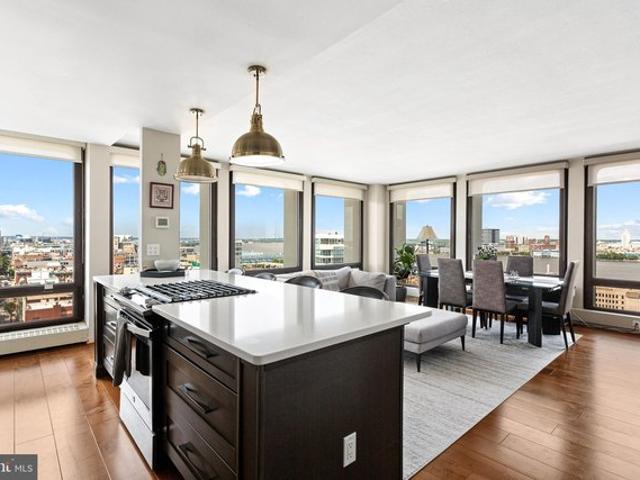 Condo for sale in Philadelphia, Pennsylvania