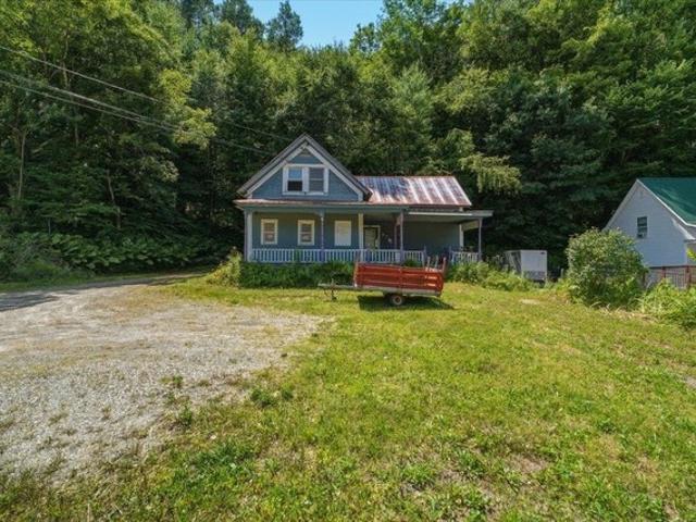 House for sale in Johnson Village, Johnson