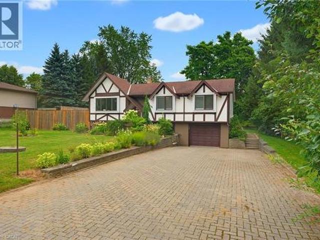 House for sale in Ancaster, Ontario