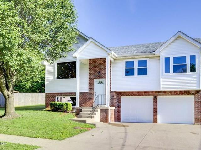 House for sale in Vine Grove, Kentucky