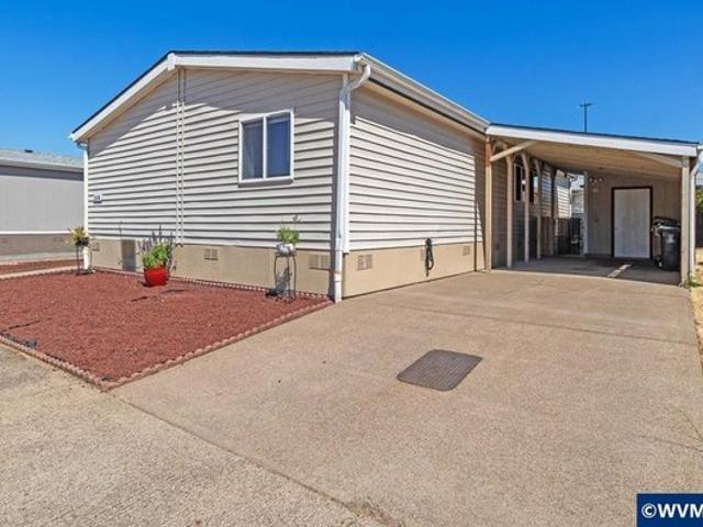 House for sale in Oregonia