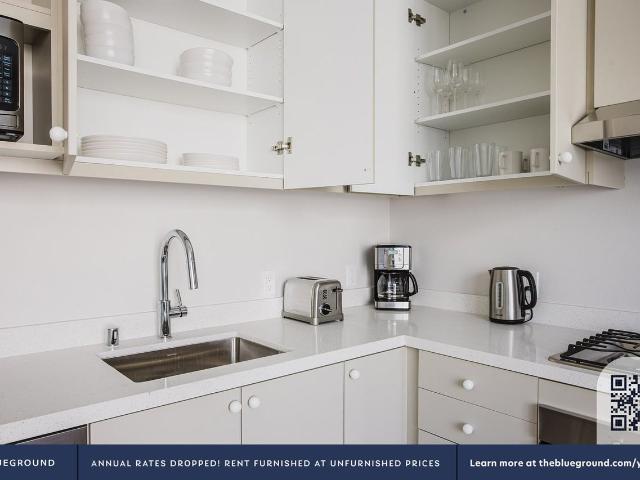 Apartment for rent in Canoga Park, California