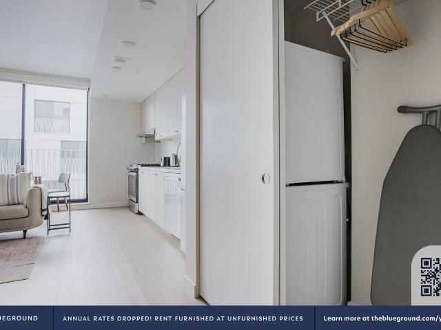 Apartment for rent in Canoga Park, California
