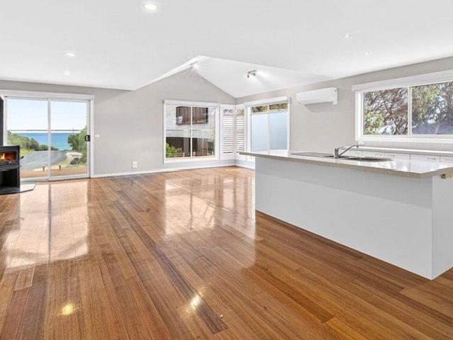 Townhouse for rent in Ocean Grove, Victoria