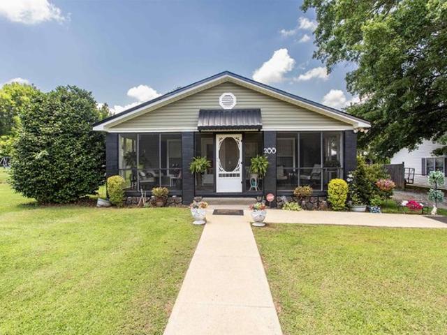 House for sale in Anniston, Alabama