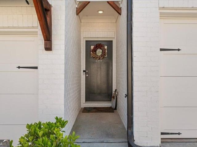 Townhouse for sale in Auburn, Georgia