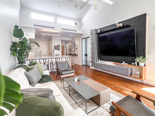 Condo for sale in Newport Beach Condo for sale in Newport Beach