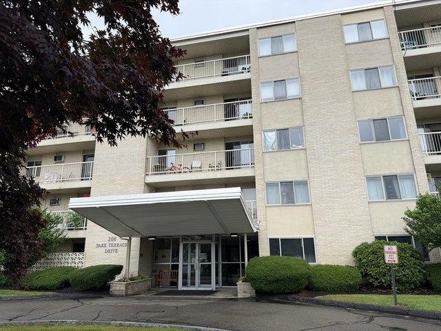 Condo for sale in Stoneham, Massachusetts