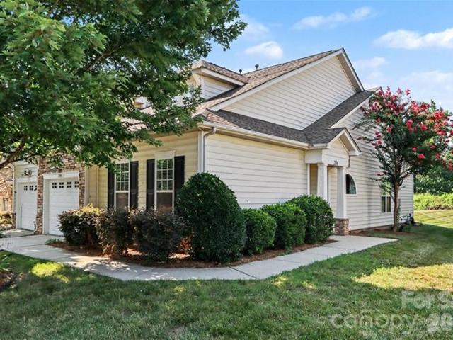 Townhouse for sale in Belmont, North Carolina