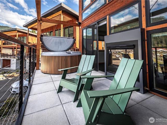 House for sale in Snoqualmie Pass, Washington