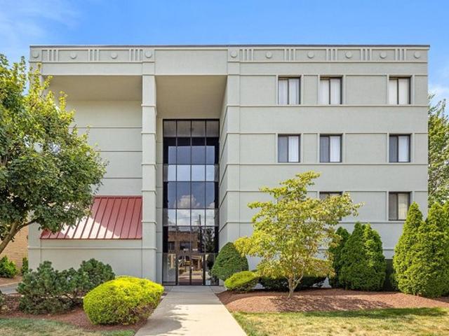 Condo for sale in East Rutherford, New Jersey