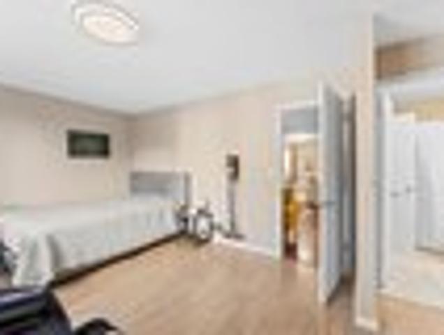 Condo for sale in East Rutherford, New Jersey