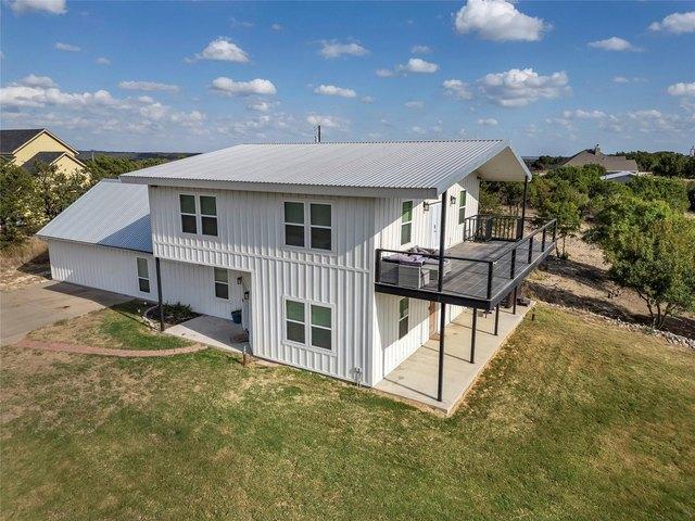 House for sale in Bluff Dale, Texas