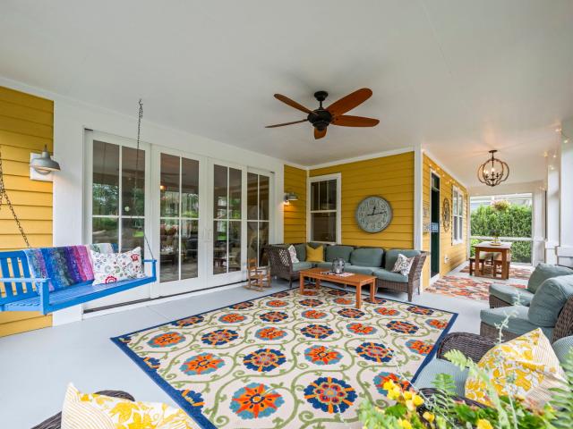 House for sale in Centennial Crossing, Vernon Hills