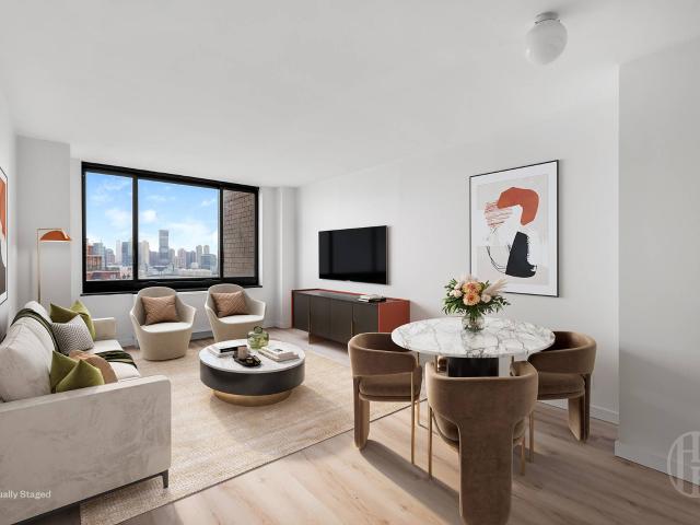 Condo for sale in Arverne, New York