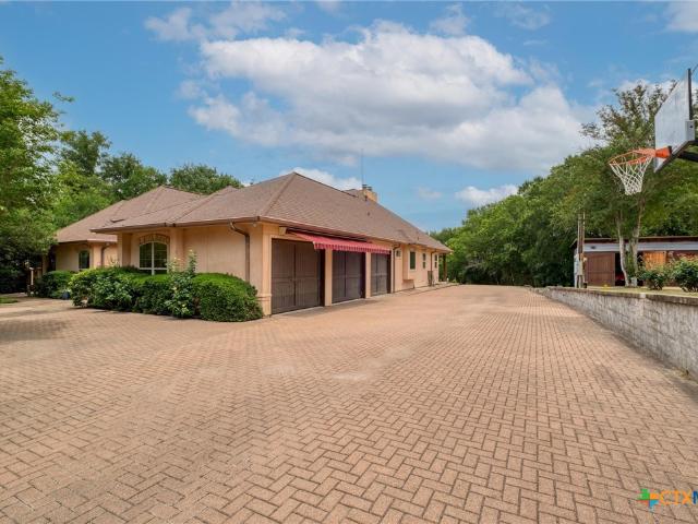House for sale in Kingsbury House for sale in Kingsbury