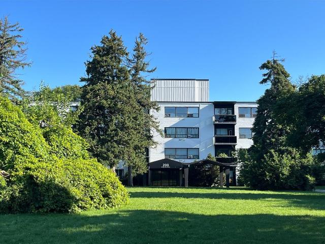 Apartment for rent in Eglinton—Lawrence, Toronto
