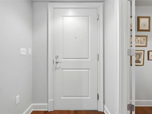 Condo for sale in Sandy Springs, Fulton County