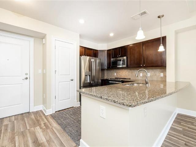 Condo for sale in Sandy Springs, Georgia