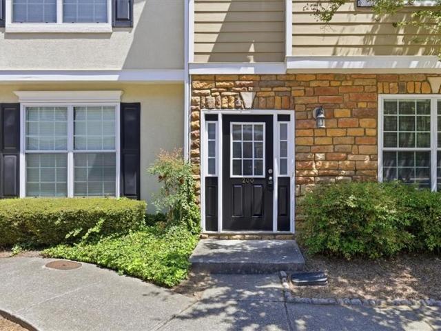 Townhouse for sale in Canton, Georgia