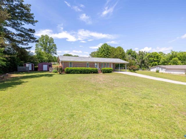 House for sale in Hamilton, Alabama