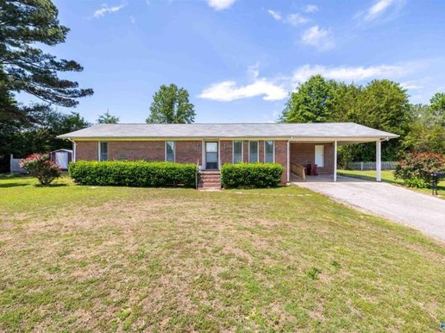 House for sale in Hamilton, Alabama
