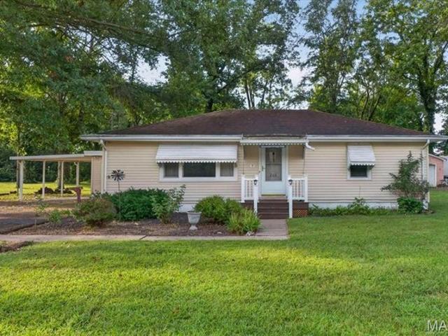House for sale in Belleville, Saint Clair County