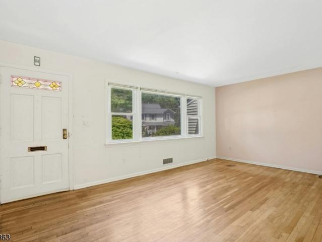 House for sale in New Providence, New Jersey