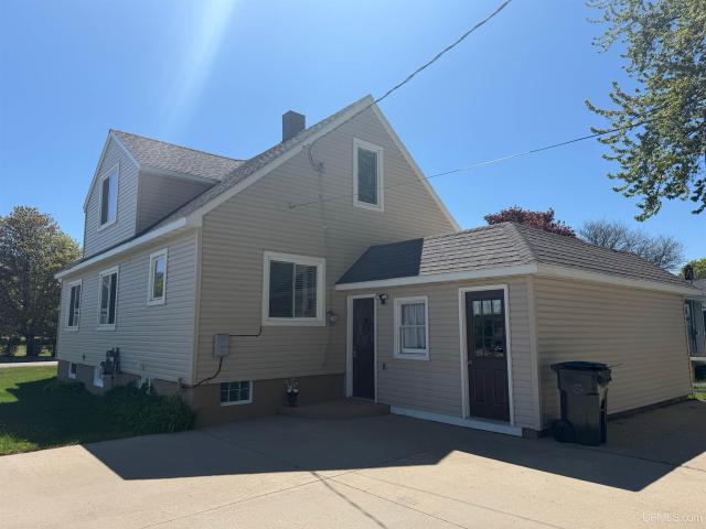 House for sale in Escanaba, Michigan