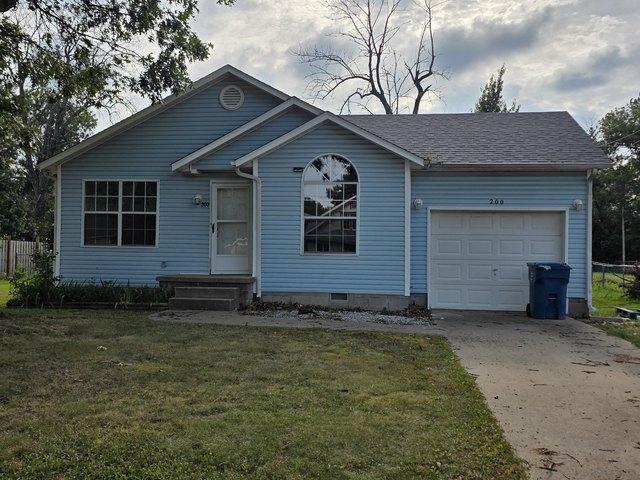 House for sale in Diamond, Missouri