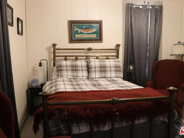 House for sale in Dorris, California